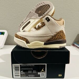 Jordan 3 Retro (TD), Size 5, Lt Orewood Brn Metallic Gold (Palomino)